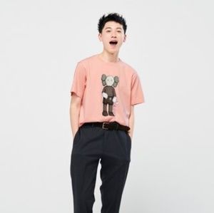 Uniqlo X Kaws